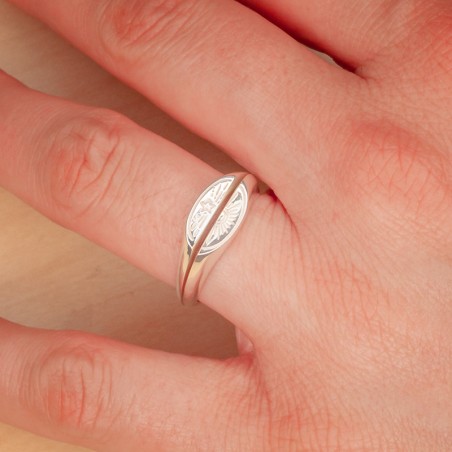 Gold-plated sterling silver 925 flat ring with moon detail (arm with one flat face: 0,26cm)