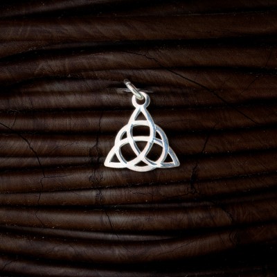 Sterling silver 925 triquetra pendant 13 x 14mm